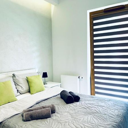 Modern Silver Apartment Краков Экстерьер фото